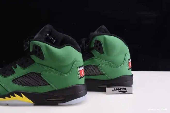 Rep 5 Jordan CK6631-307 Oregon Ducks SE Air 0408